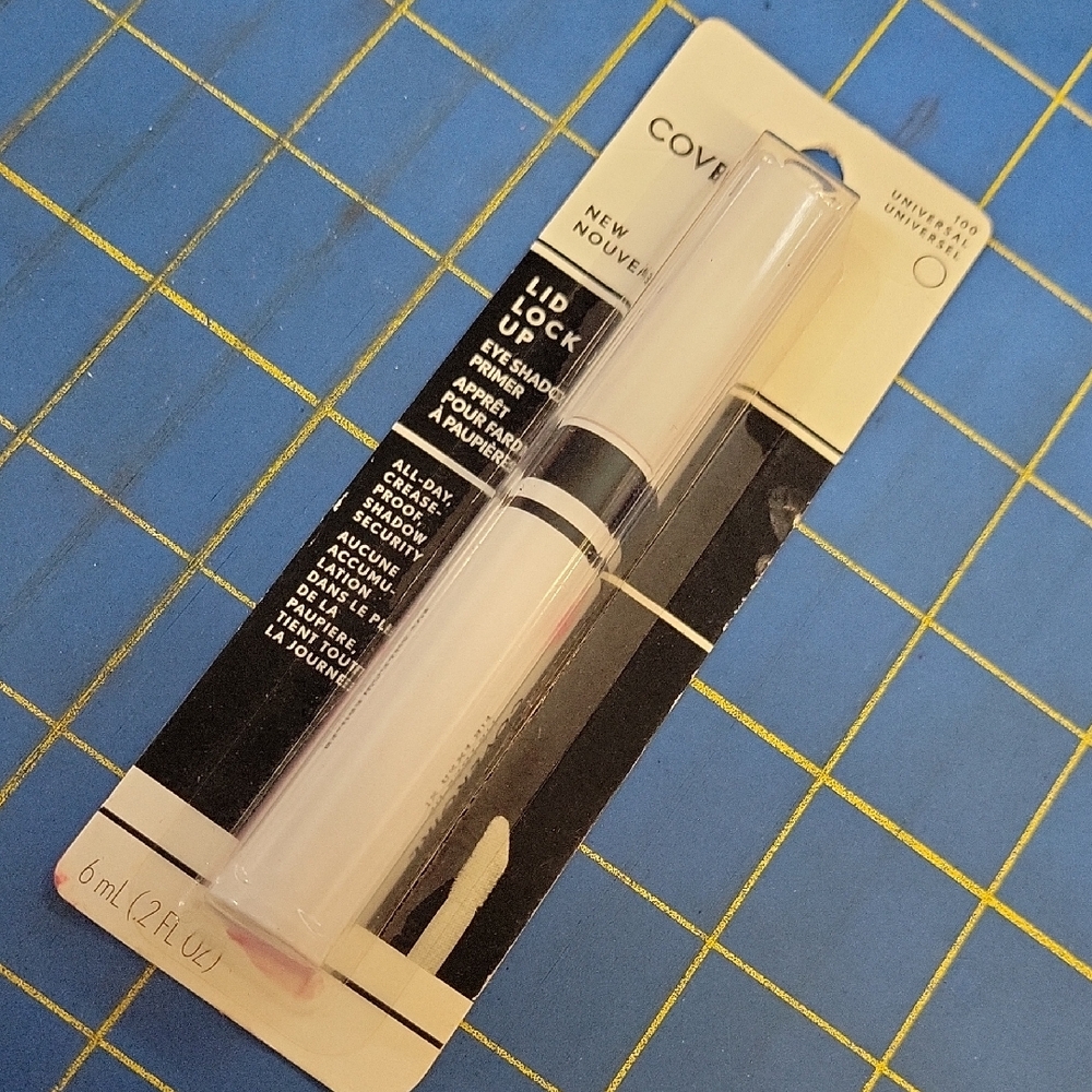 Covergirl Lid Lock Up Eyeshadow Primer - 100 Univeral New Sealed Package